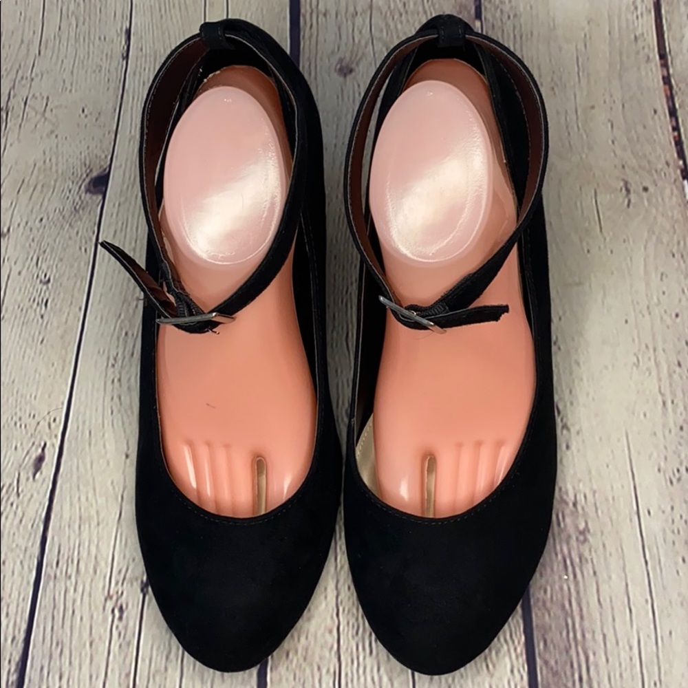 Torrid Black faux suede wedge ankle strap shoe 12W - Picture 1 of 8